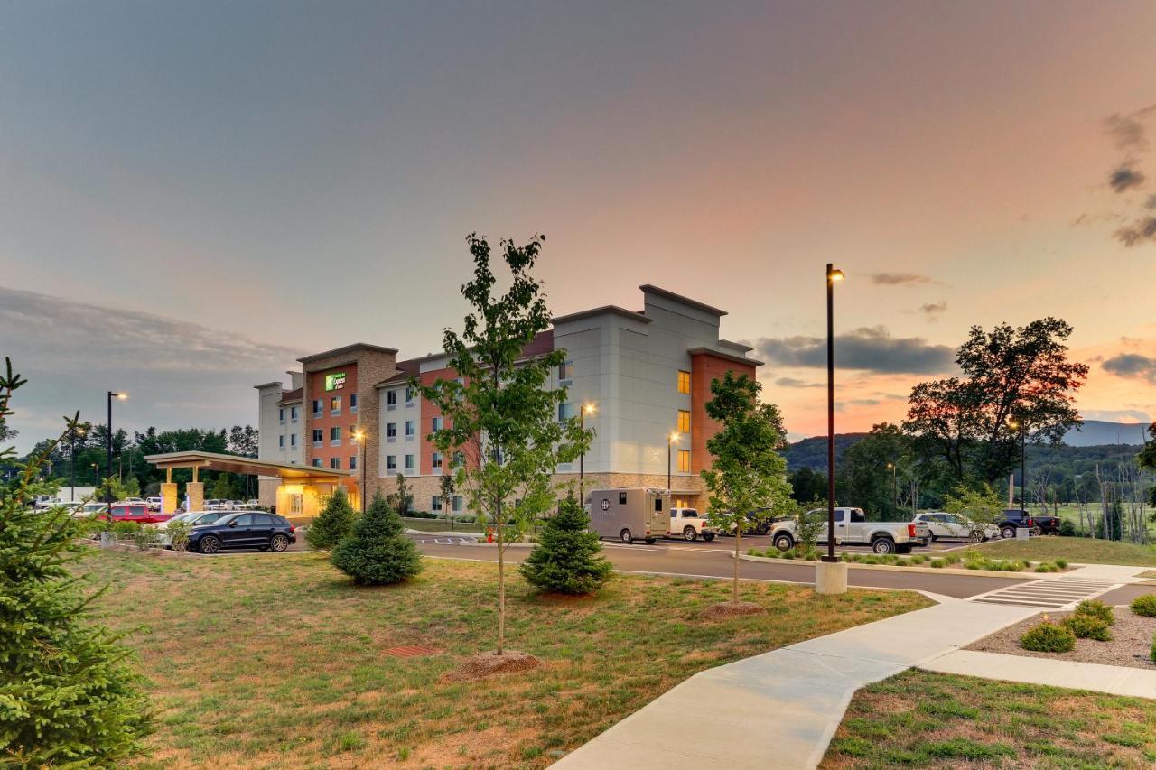 Holiday Inn Express & Suites - Saugerties - Hudson Valley By Ihg Exterior photo