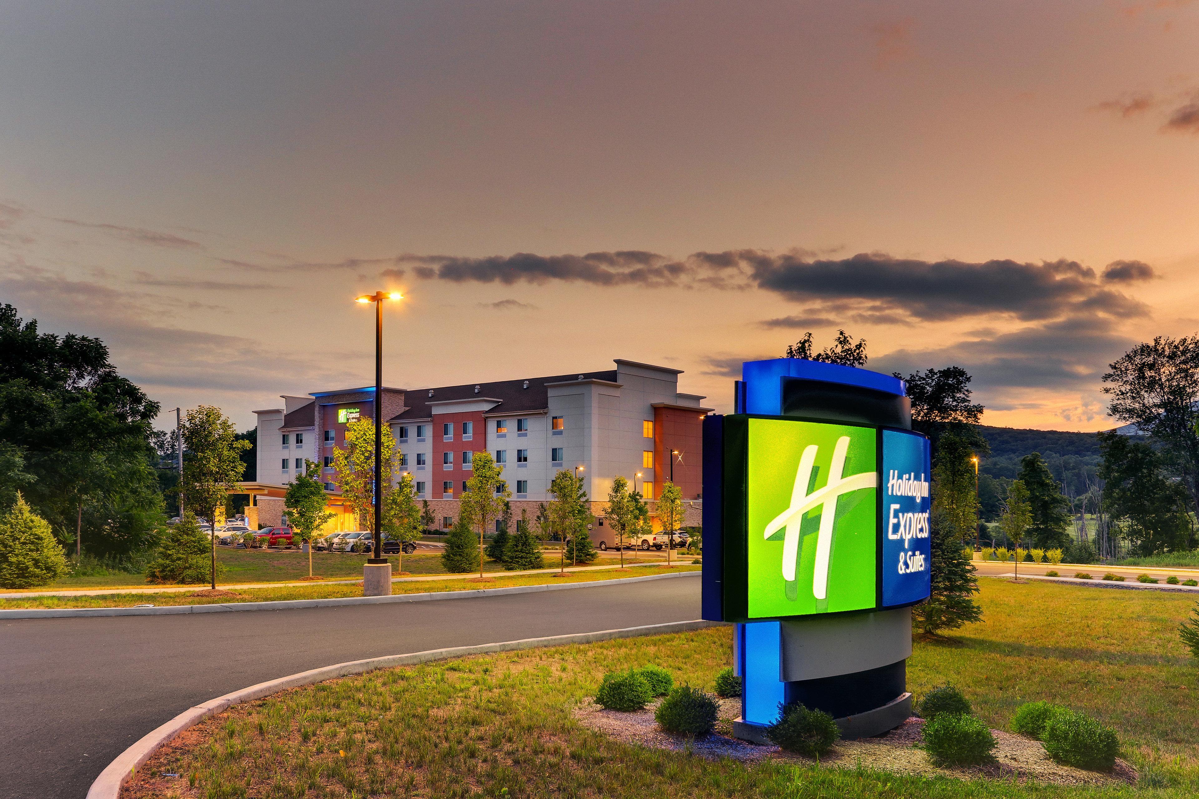 Holiday Inn Express & Suites - Saugerties - Hudson Valley By Ihg Exterior photo
