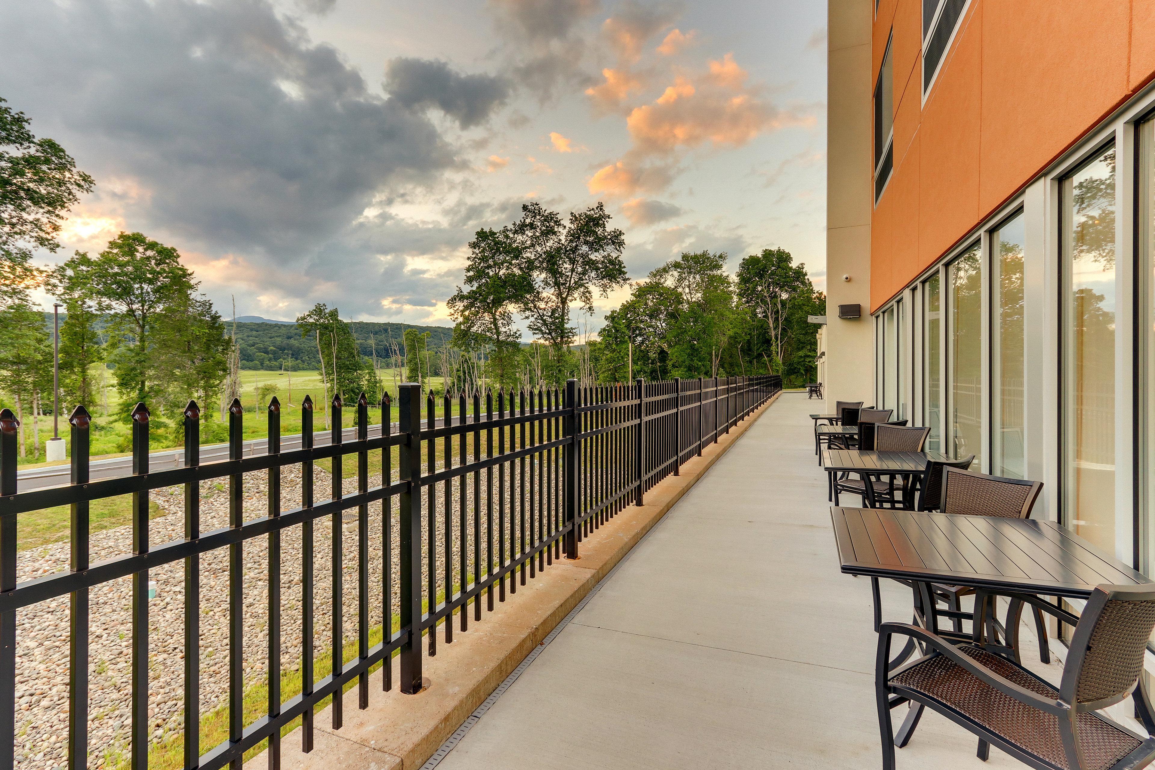 Holiday Inn Express & Suites - Saugerties - Hudson Valley By Ihg Exterior photo