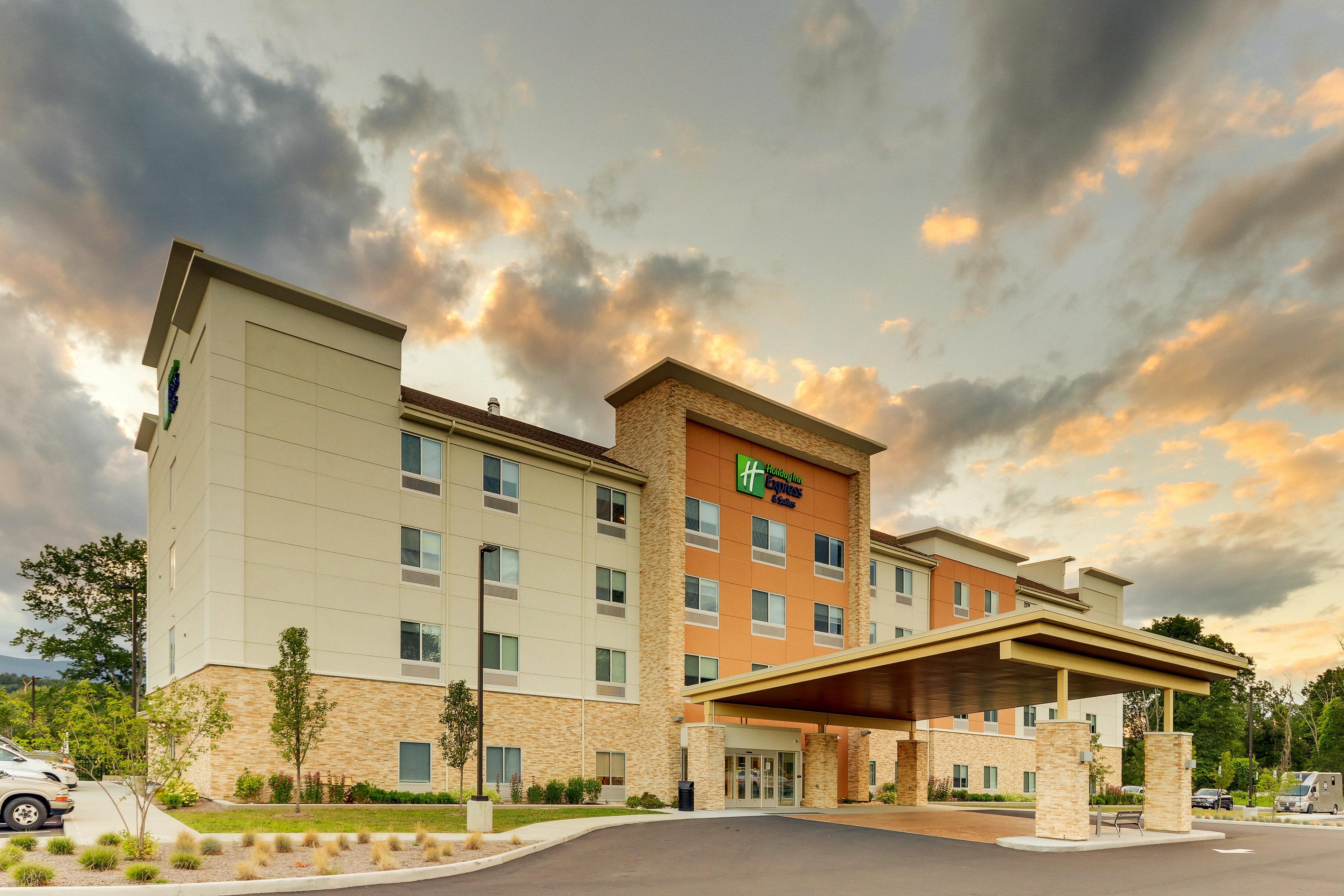 Holiday Inn Express & Suites - Saugerties - Hudson Valley By Ihg Exterior photo